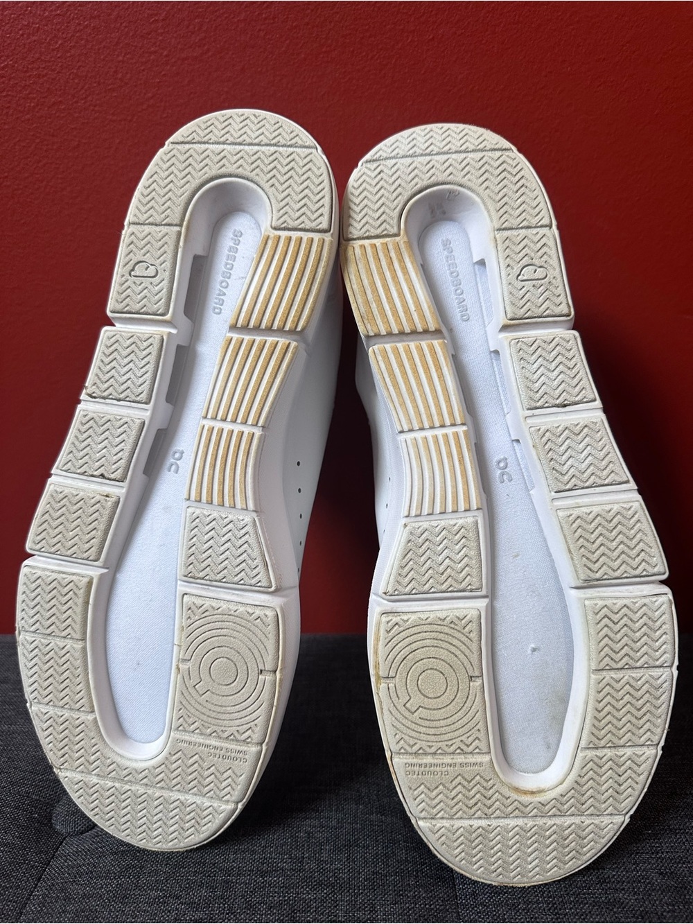 On Cloud The Roger Advantage All White Leather Sneaker Size Women’s US 9.5 - Picture 14 of 15